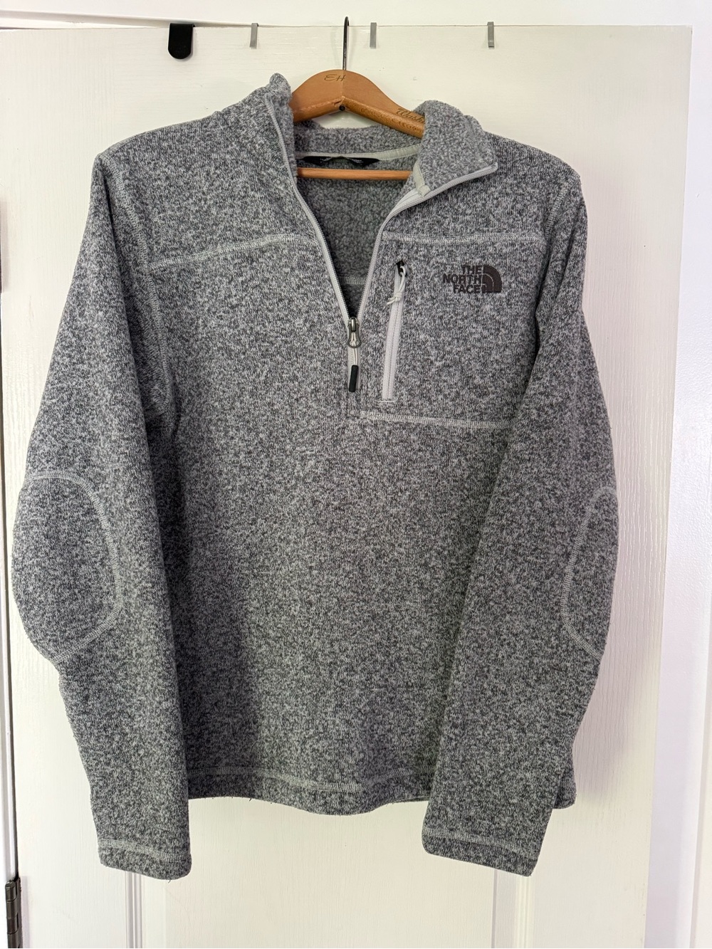 The North Face Men's Heather Gray Quarter-Zip Fleece Pullover